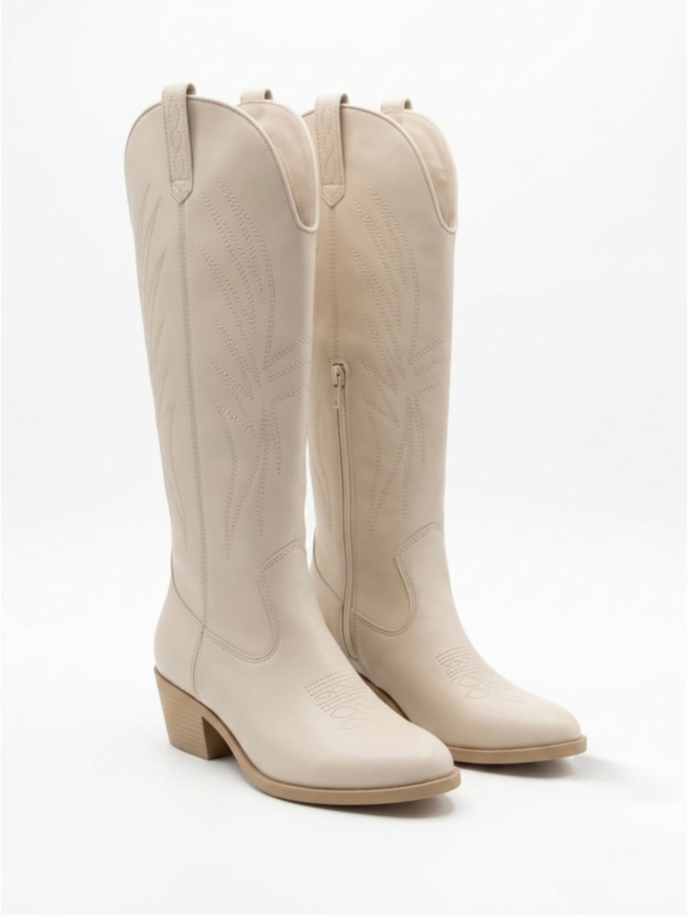Women's No Boundaries Beige Western Heeled Boots Size 8